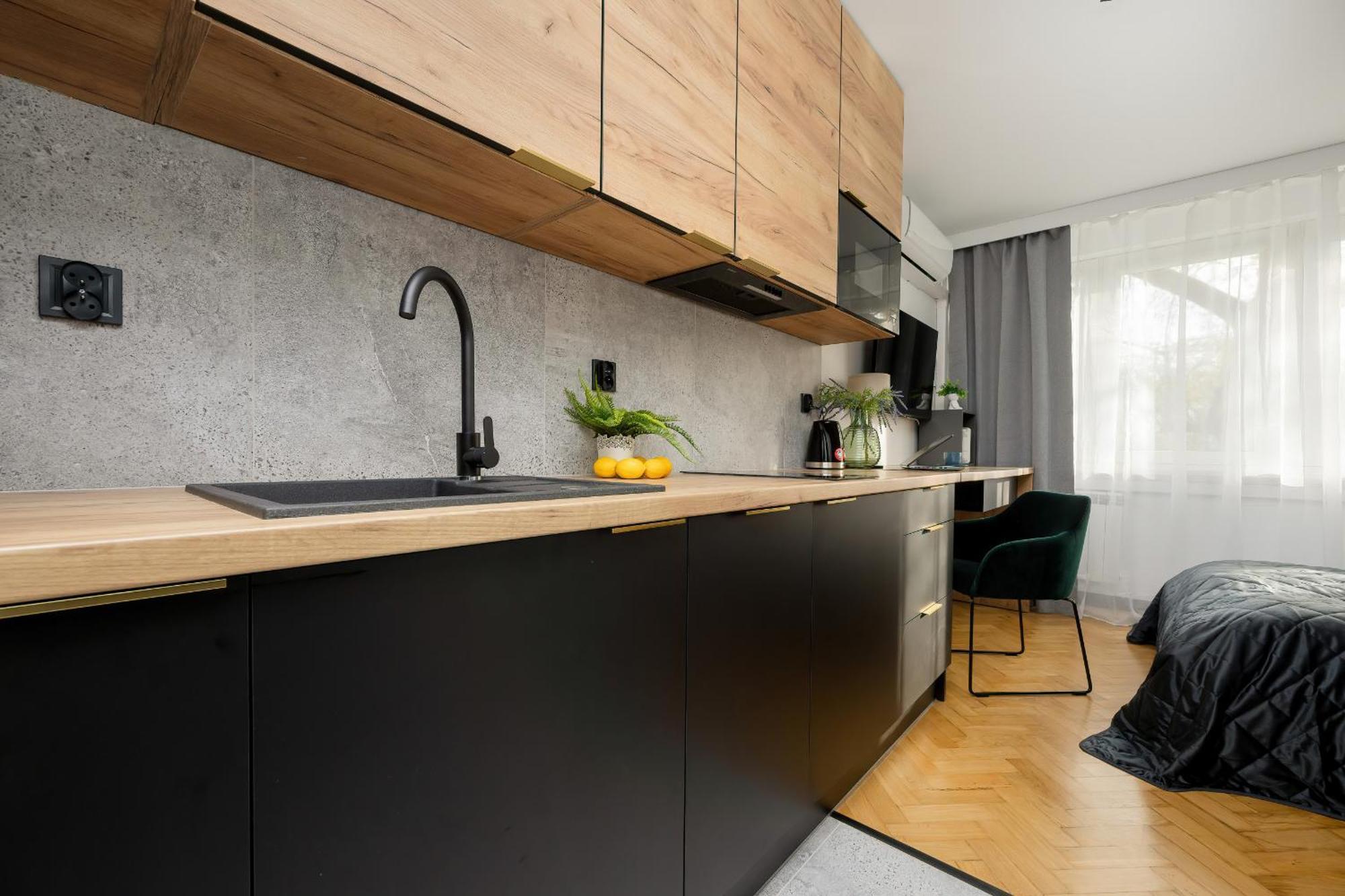 Modern Black & Wooden Apartment Warsaw Near The Airport By Noclegi Renters Bagian luar foto